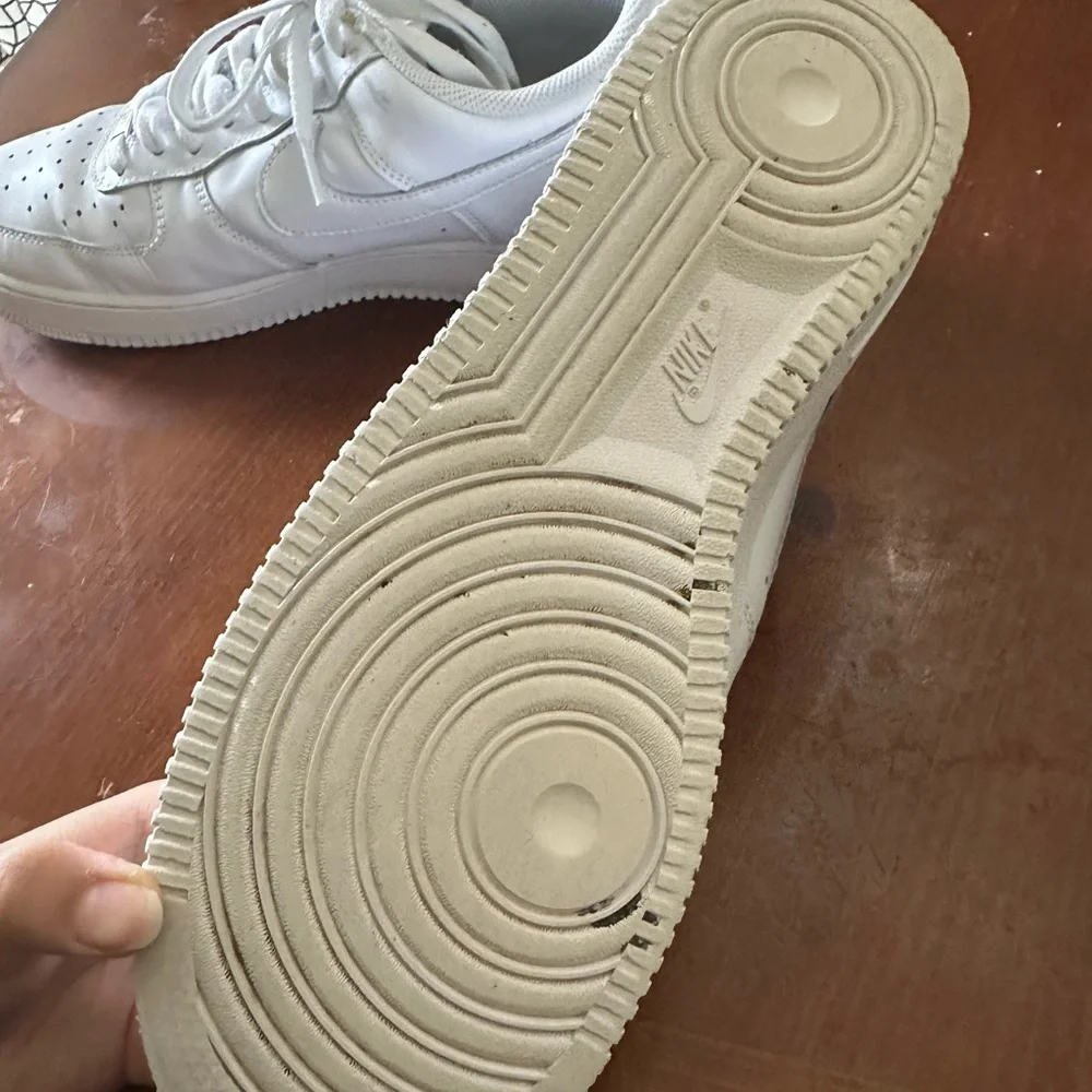 Men Nike Airforce 1s
